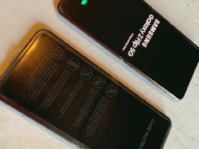 جعبه باز سامسونگ کهکشان Z برابر 2 5g / Z تلنگر