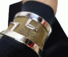  Givenchy النگو کاف دستبند
