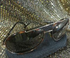 عینک آفتابی تامی باهاما, پرداخت بیش از $160, پرسیدن 7 76