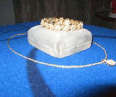 دستبند تنیس ، گوشواره طلا و آویز طلا