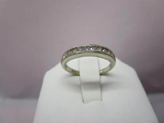 طلا و جواهر افسانه 11 الماس گرد در سفید 14k حلقه طلا