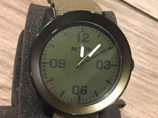 Nixon Mens Watch-نام تجاری جدید در جعبه